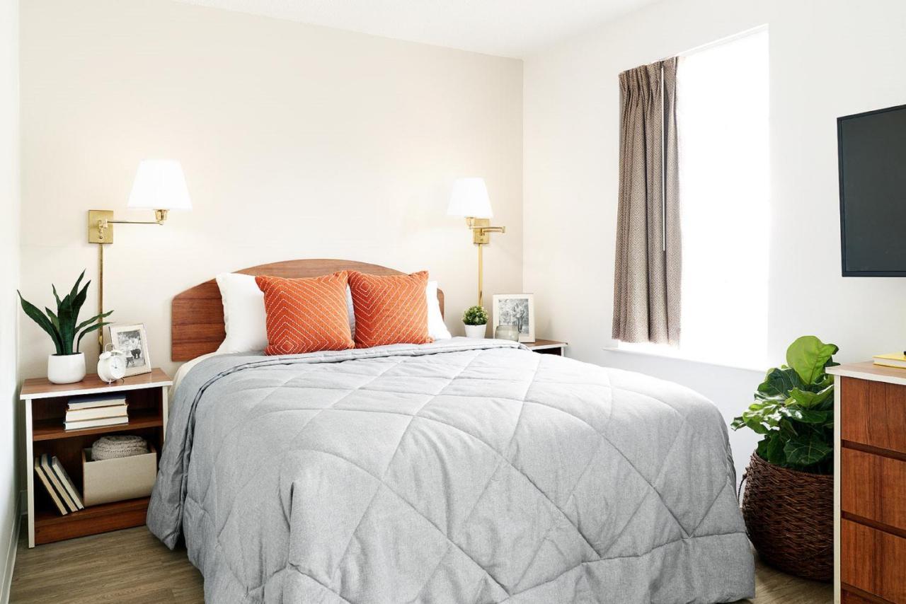 Intown Suites Extended Stay St. Louis Mo - St. Charles Saint Charles Exterior foto